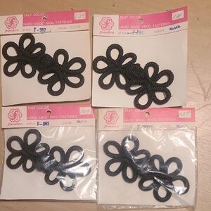 Black Frog Fastener Set